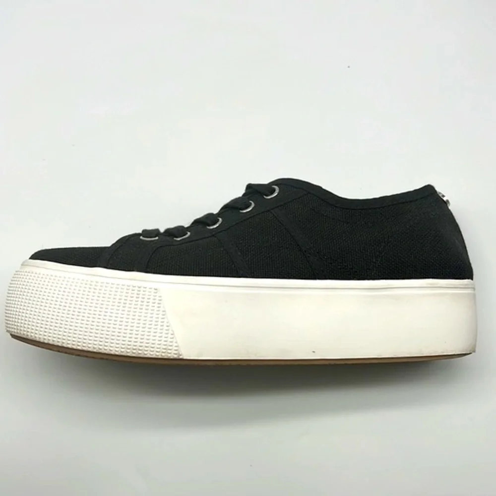 Steve Madden - Emmi Black & White Platform Lace Up Sneakers Size 8